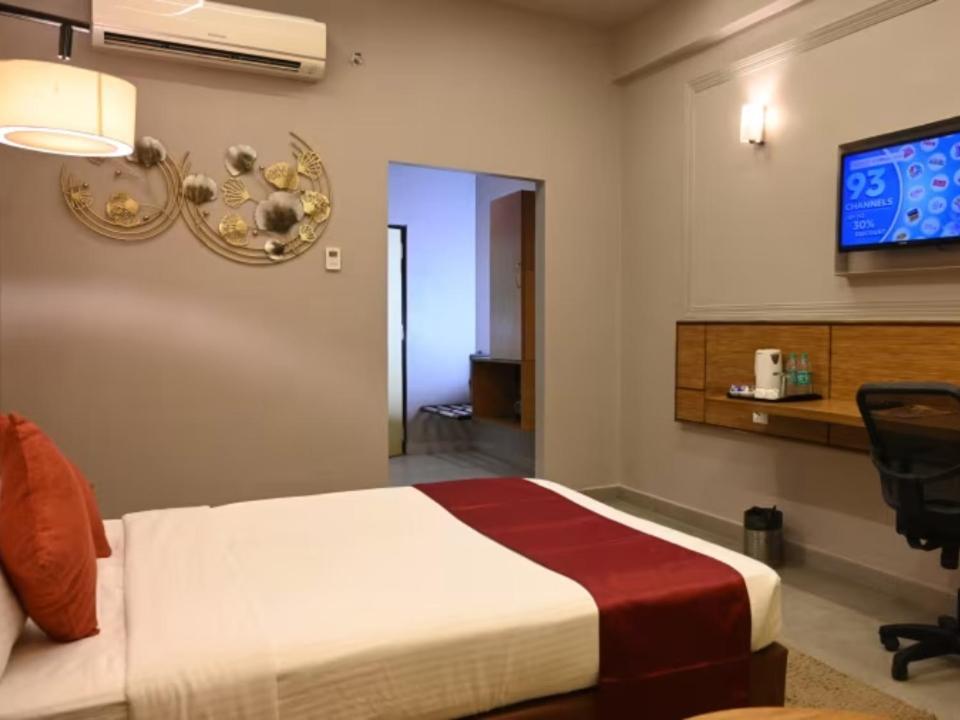 Max Hotels Prayagraj Ngoại thất bức ảnh